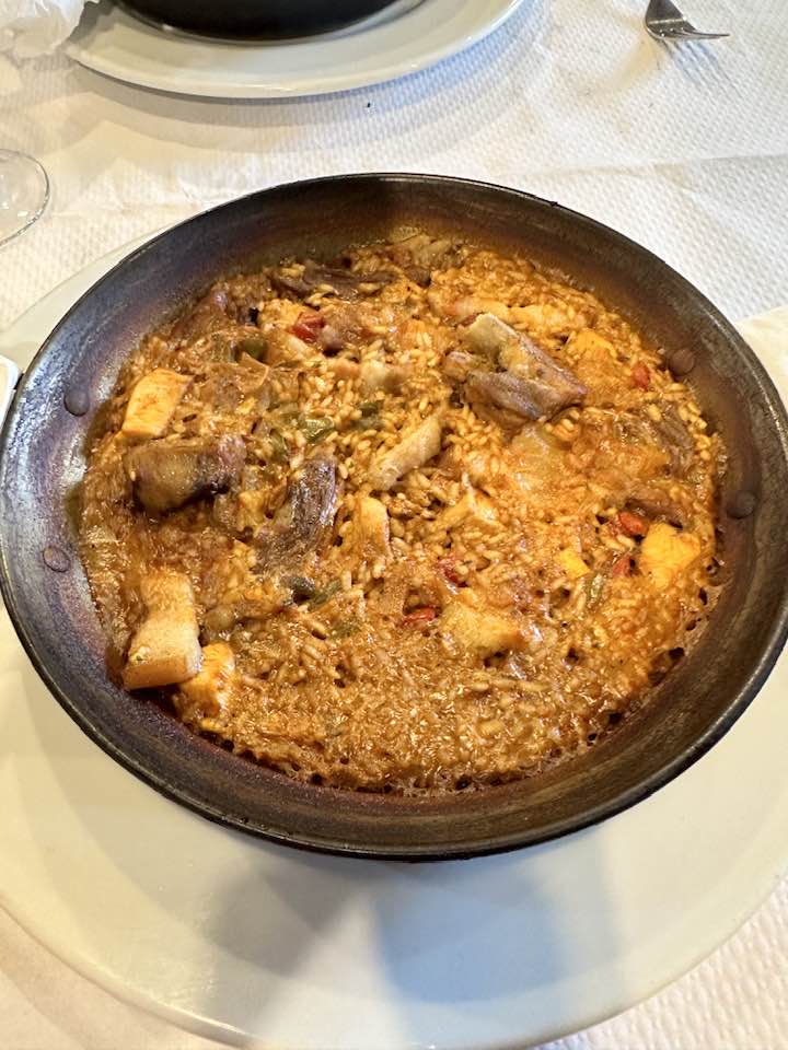 menú diari a Vilanova i la Geltrú paella